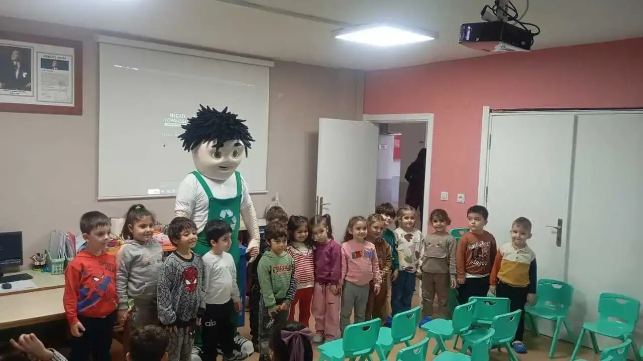 Kemer’de Minik Ellere Çevre Dedektifiyle Doğa Aşısı 1